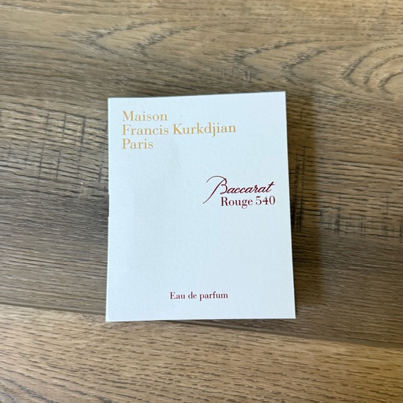 Baccarat rouge 540 eau de parfum 2ml sample - Picture 3 of 4